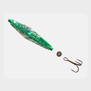 Fishing lure with treble hook